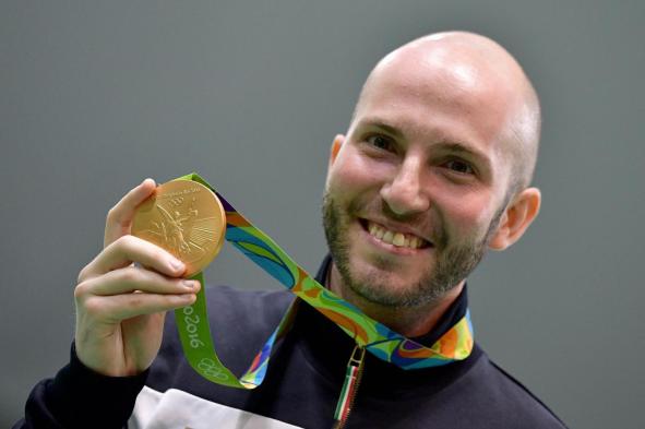 Olimpiadi Rio 2016, Niccolò Campriani oro nella carabina da 10 metri